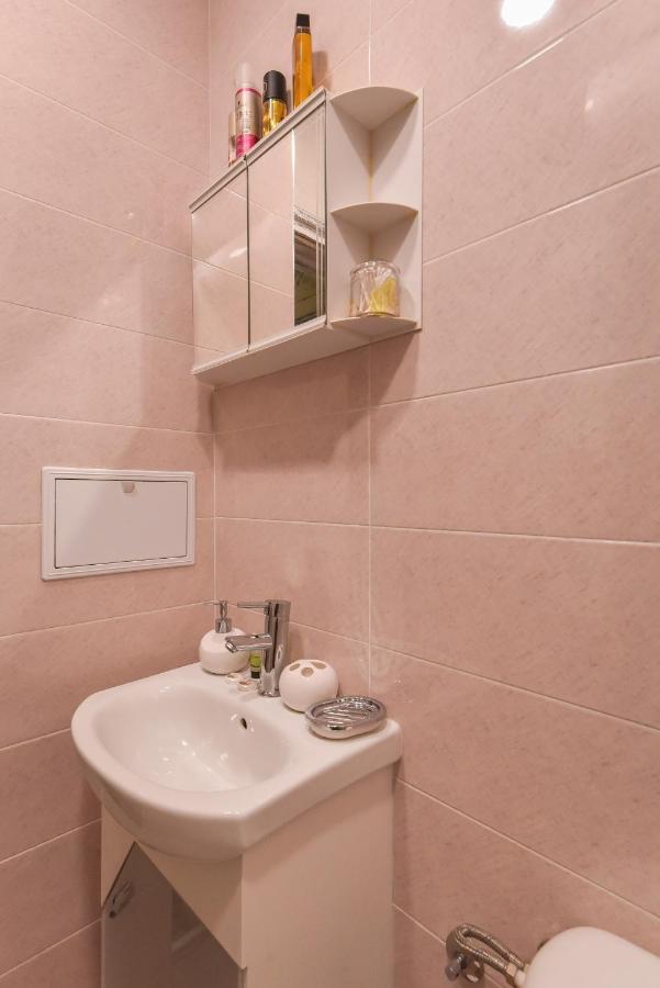 Vintage Spot - Colorful One-Bedroom Apartment By Flat Mаnager โซเฟีย ภายนอก รูปภาพ